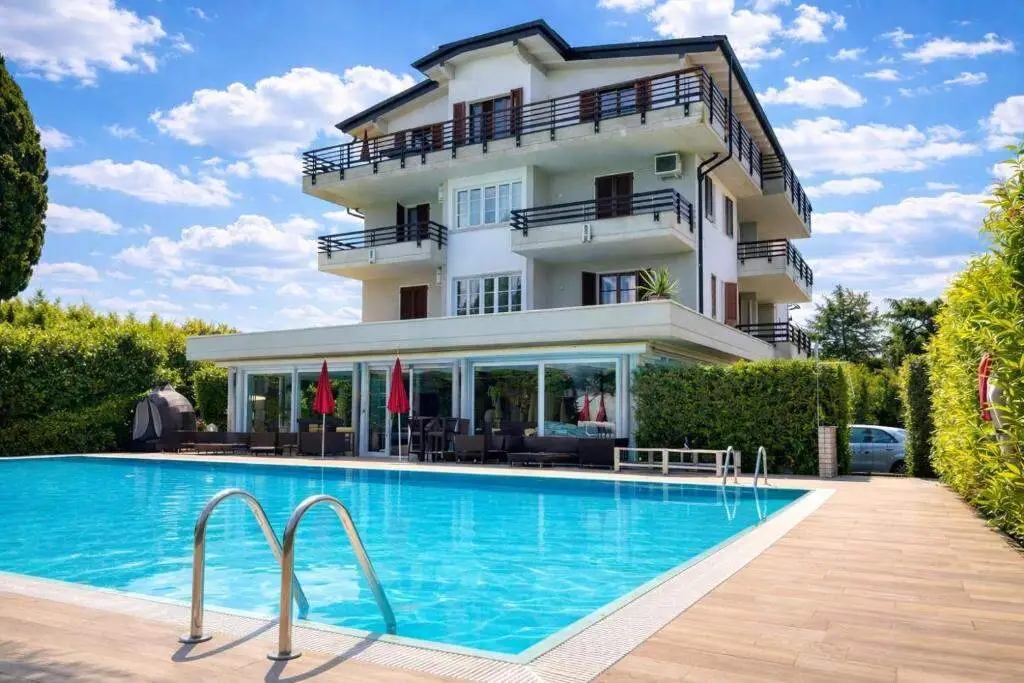 Residence Alexandra Stay - Sirmione